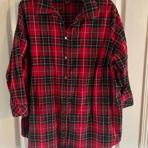 5 for $12. Alia red plaid 3/4 sleeve shirt - Picture 1 of 3